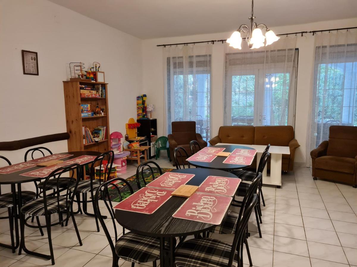 Fertodi Kuria Vendeghaz Otel Dış mekan fotoğraf