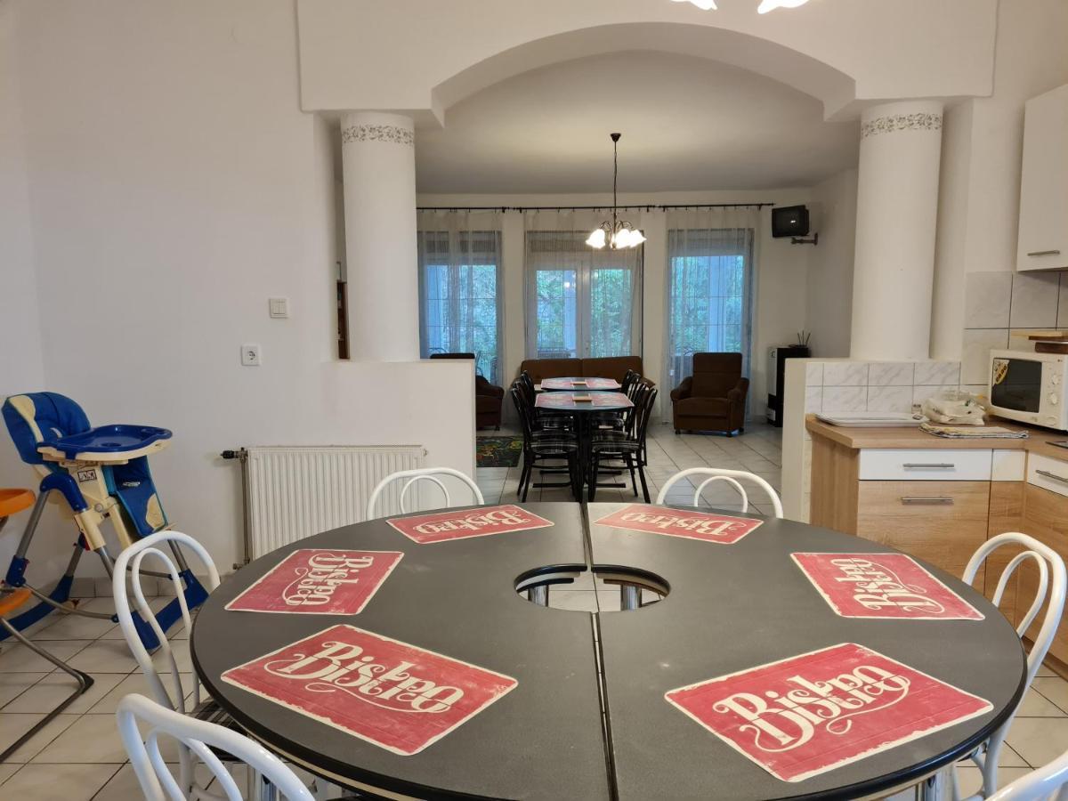Fertodi Kuria Vendeghaz Otel Dış mekan fotoğraf