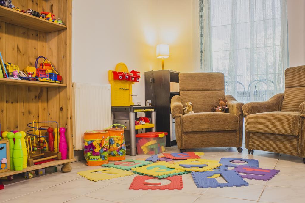 Fertodi Kuria Vendeghaz Otel Dış mekan fotoğraf