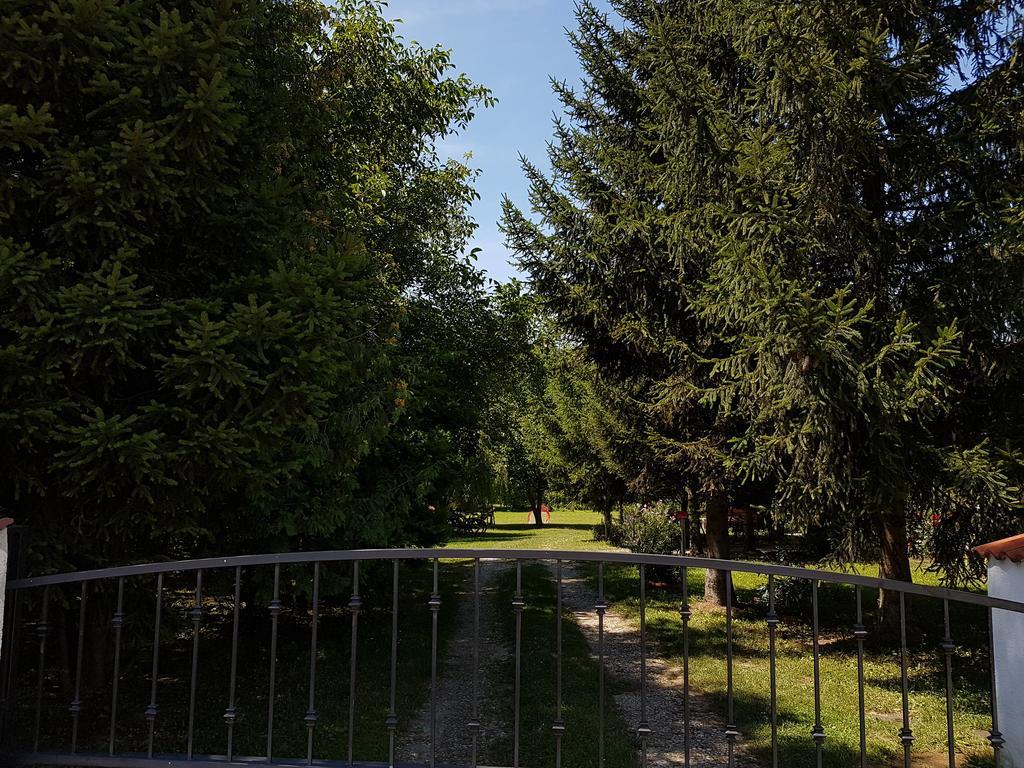 Fertodi Kuria Vendeghaz Otel Dış mekan fotoğraf
