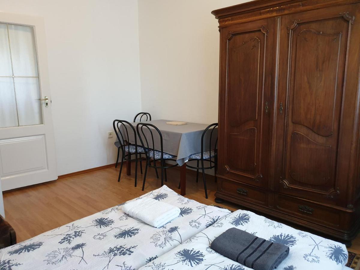 Fertodi Kuria Vendeghaz Otel Dış mekan fotoğraf